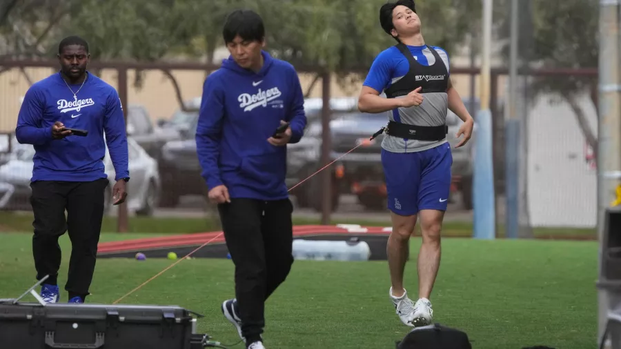 Shohei Ohtani, en intenso trabajo físico con los Dodgers