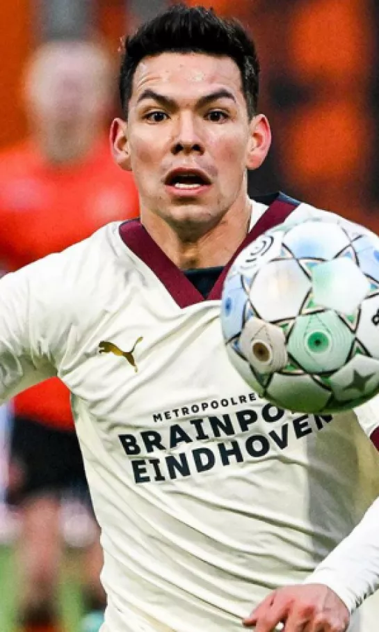 'Chucky' Lozano sobresale en la victoria número 20 del PSV