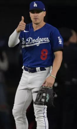 Kike Hernández renovó con los Dodgers