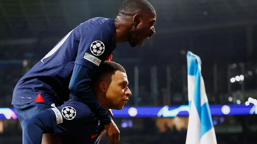 Kylian Mbappé pasa lista con el PSG y lo lleva a cuartos de final