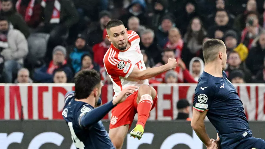 Defensa: Raphaël Guerreiro, Bayern Munich 