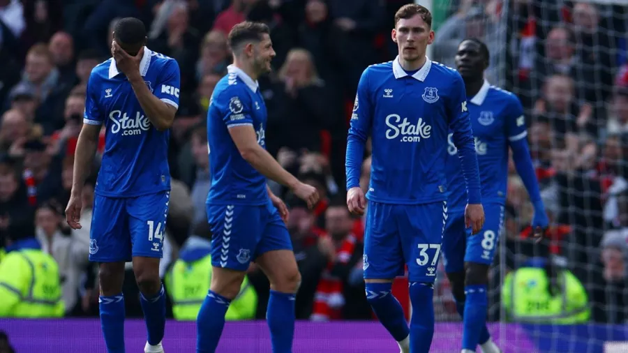 Everton suma 11 partidos sin ganar y está cinco puntos por encima de la zona de descenso con 25 unidades