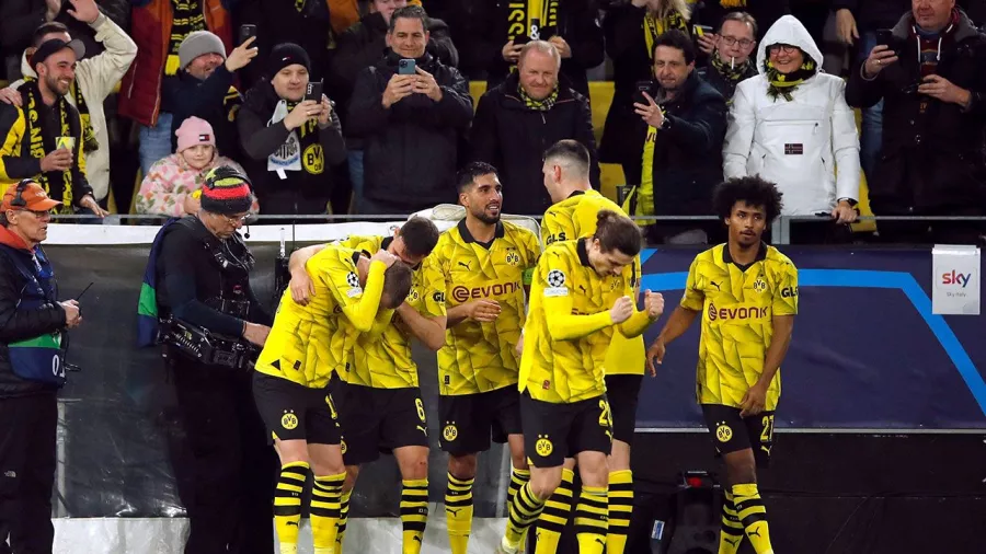 En la última respiración, el Borussia Dortmund liquidó al PSV