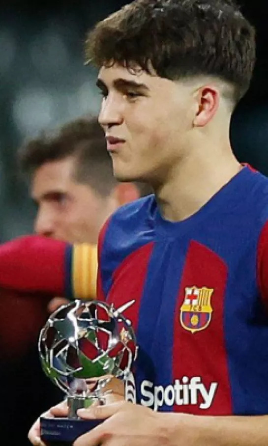 Pau Cubarsí, la maravilla del Barcelona que se graduó en Champions League