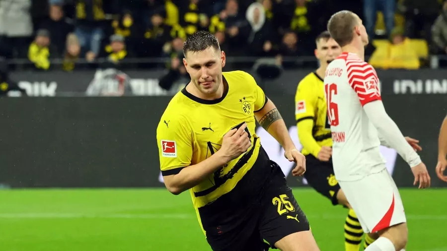Defensa: Niklas Süle, Borussia Dortmund 