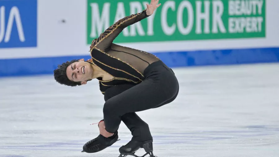 Gran actuación de Donovan Carrillo en el Mundial de patinaje artístico