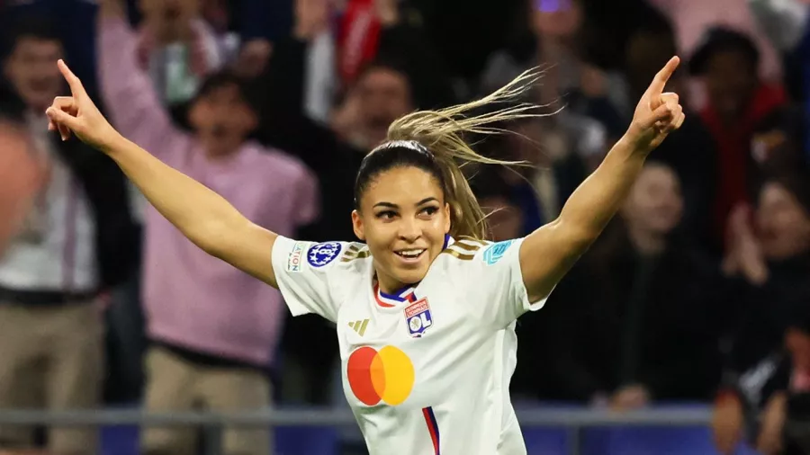 El Olympique Lyon femenil goleó y avanza en la Champions League