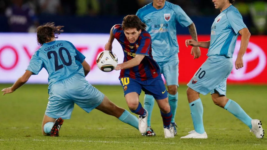 Atlante 1-3 Barcelona (diciembre 2009) | Messi entró al 53’ y al 55’ marcó gol
