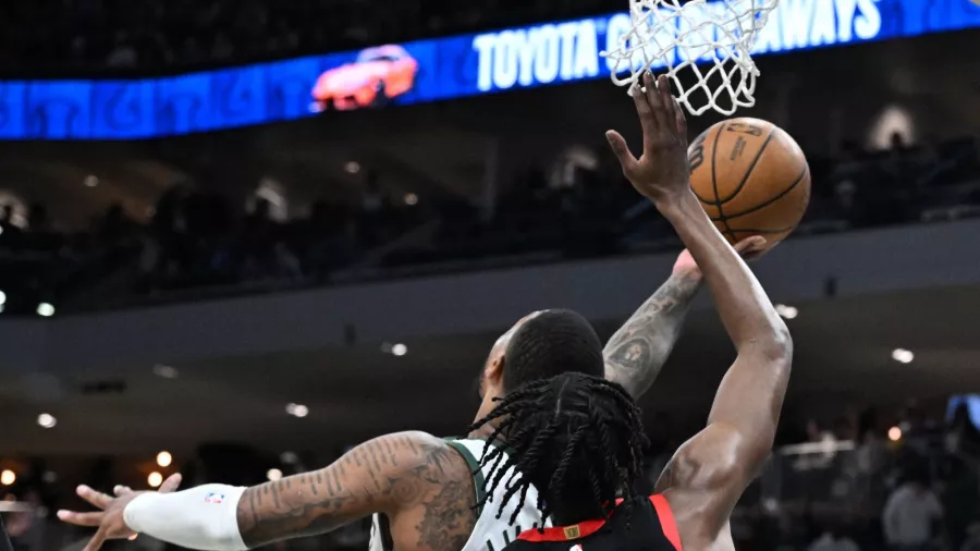 Los Bucks 'levantaron' a los Toronto Raptors