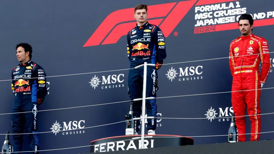 Max Verstappen es líder del campeonato de pilotos con 77 puntos y le sigue el mexicano con 64