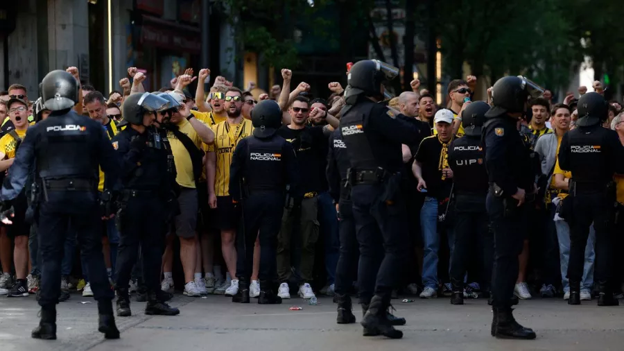 La policía de Madrid pone límites a la afición de Borussia Dortmund