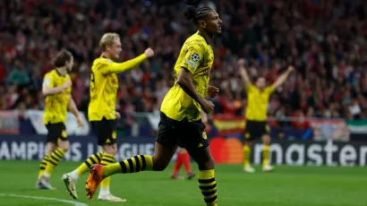 Sébastian Haller levantó a Borussia Dortmund en la Champions League