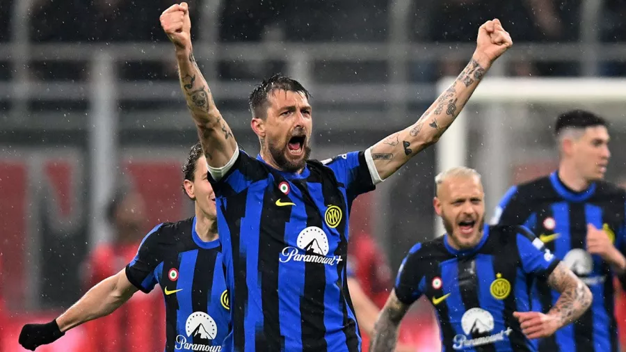 Los goles de Inter en el derbi que valieron el título de la Serie A