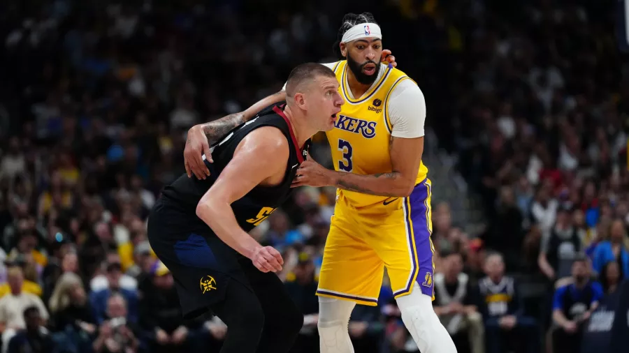 Los Nuggets tienen a los Lakers contra las cuerdas
