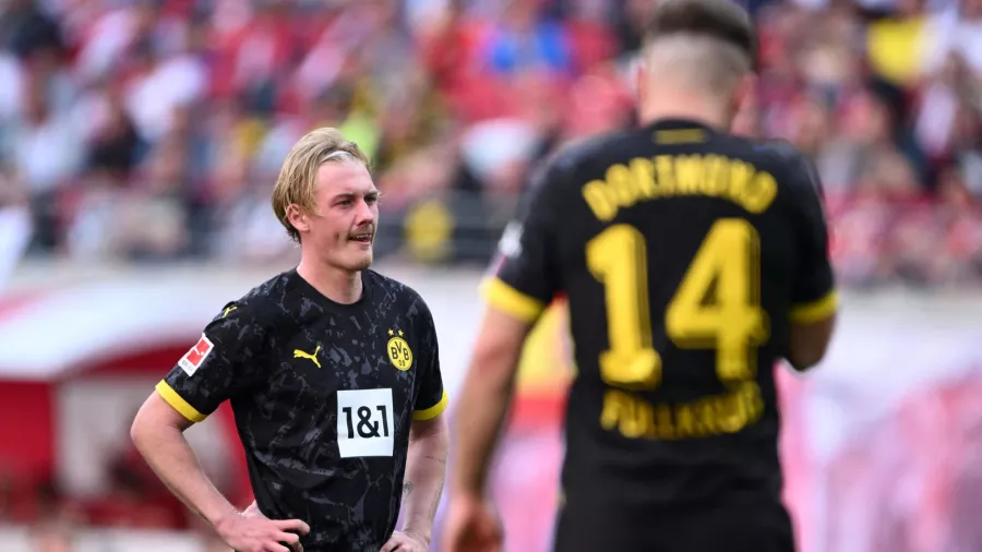 Leipzig goleó y puso en problemas al Borussia Dortmund