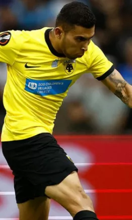 Seis meses después, Orbelín Pineda vuelve a marcar con el AEK