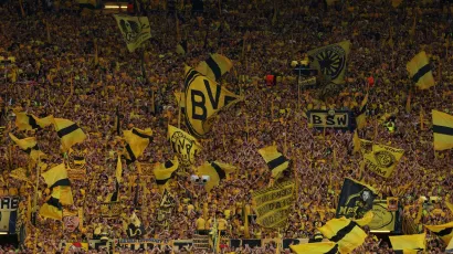 El 'Muro Amarillo' arma un ambientazo previo a la semifinal de la Champions League