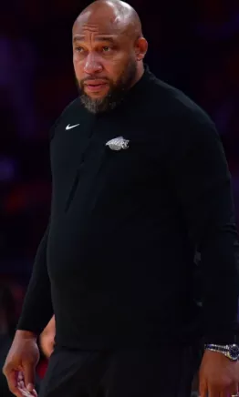 Darvin Ham deja de ser coach de Los Angeles Lakers