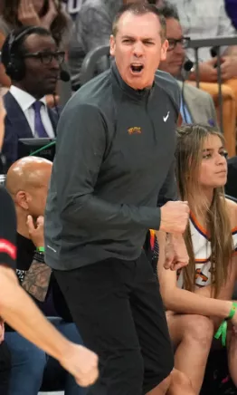 Los Suns se quedan sin head coach, despidieron a Frank Vogel