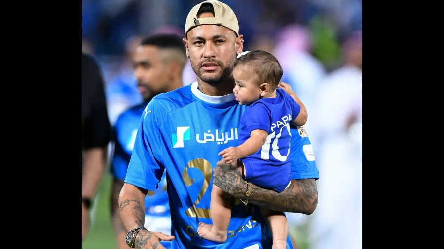 Neymar Jr. sigue en recuperación, pero fue parte del festejo de Al-Hilal