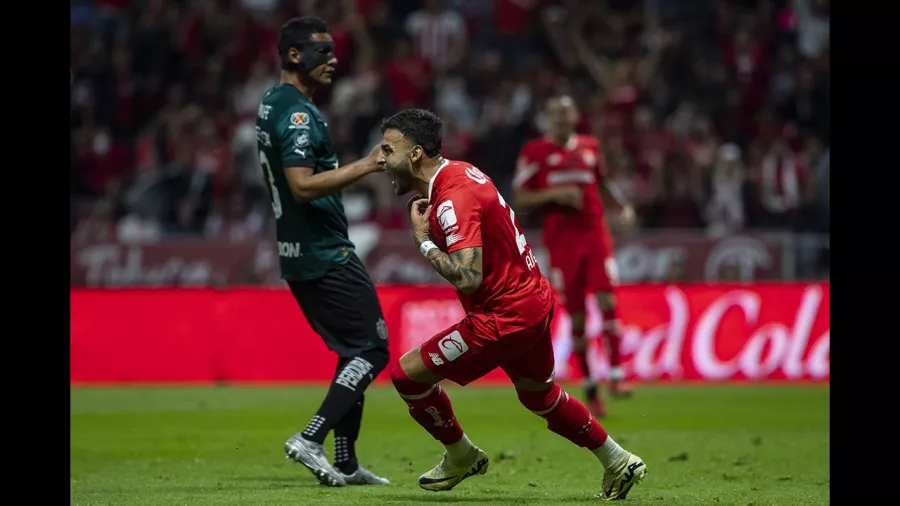 El 0-0 en el Nemesio Diez le dio el pase a Chivas.