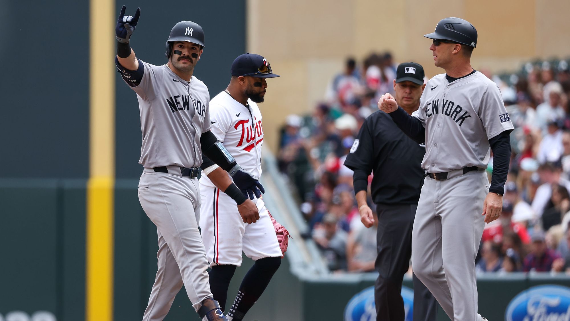 Yankees Shut Out Twins 5-0 with Clarke Schmidt’s Dominant Efficiency