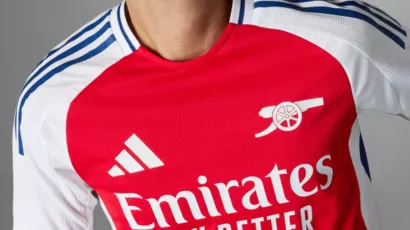 ¡Más blanco que nunca! Arsenal presentó su jersey 2024/25