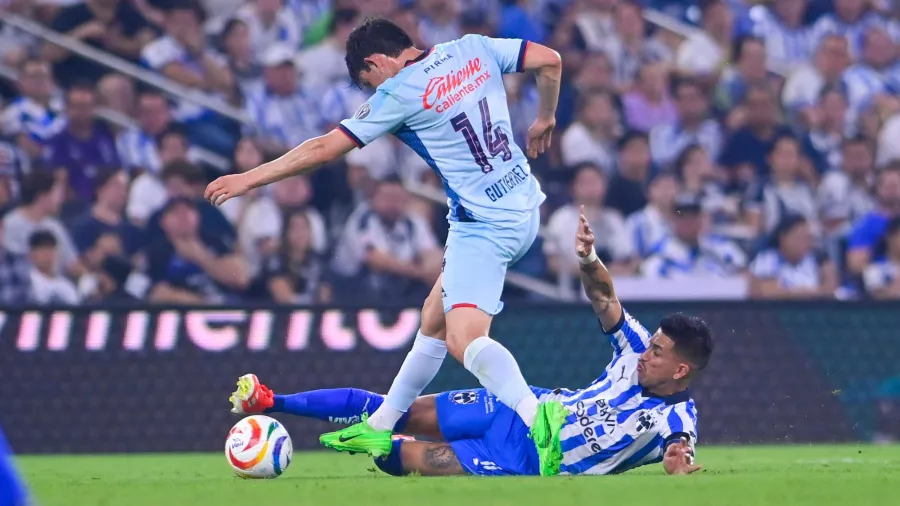 Con un golazo de Carlos Rotondi, Cruz Azul ya tomó ventaja
