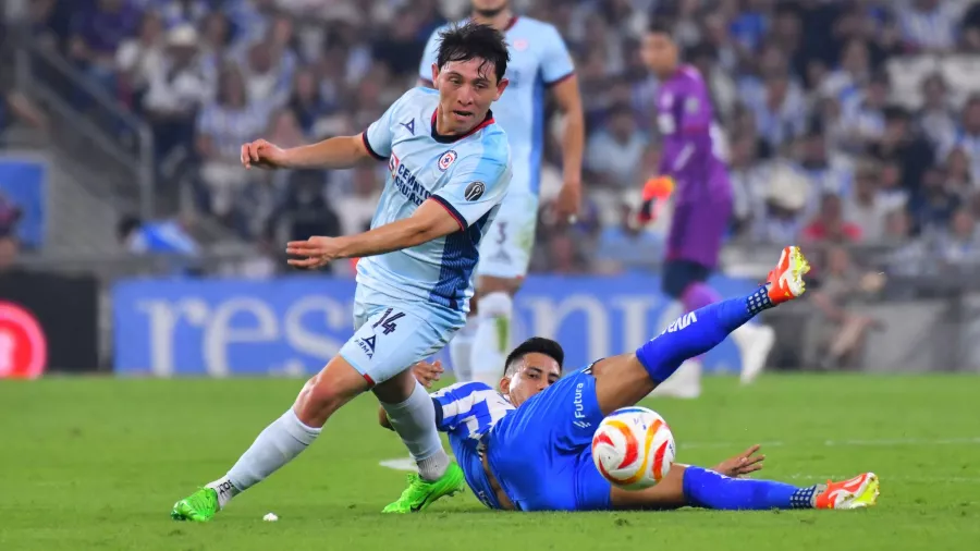 Con un golazo de Carlos Rotondi, Cruz Azul ya tomó ventaja