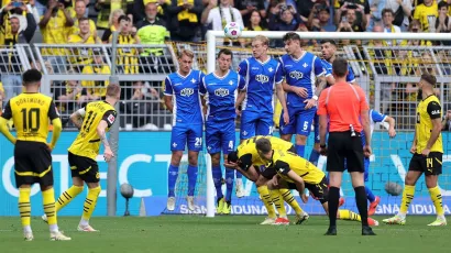 El '11' se despidió marcando un golazo a los 38 minutos, antes asistió a Ian Maatsen para el 1-0