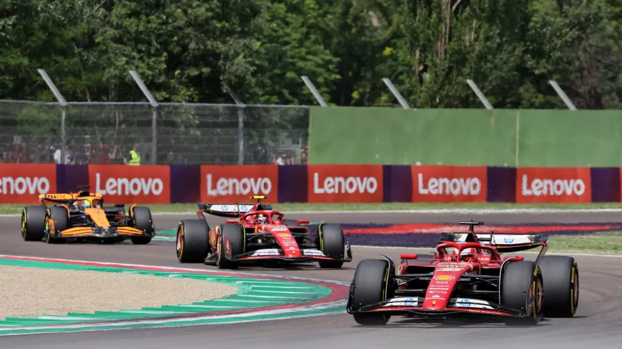 Max Verstappen se impuso en la casa de Ferrari