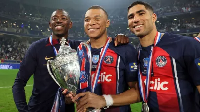 Kylian Mbappé levantó su último título con Paris Saint-Germain