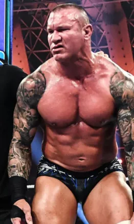 Randy Orton fue salvado por Kevin Owens pero está listo para King of the ring