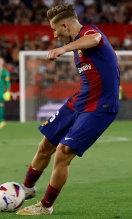 Xavi se despidió de Barcelona con victoria sobre Sevilla en La Liga