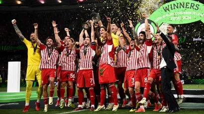 Olympiacos se ganó un lugar en la historia con el título de la Conference League