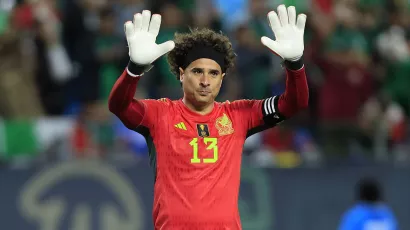 Guillermo Ochoa se despide de la Serie A: 