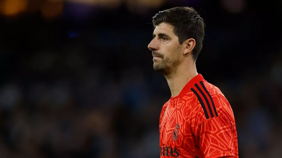 Thibaut Courtois (Portero. Real Madrid). El arquero será pieza fundamental ante la ausencia de Lunin. Oportunidad de volver a erigirse como superhéroe.