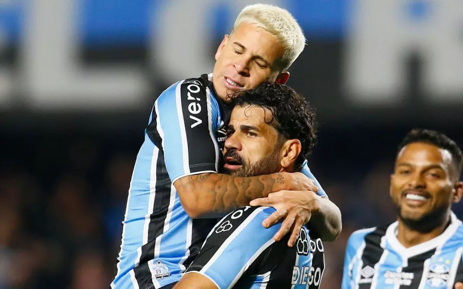 Gremio, sin piedad ante The Strongest