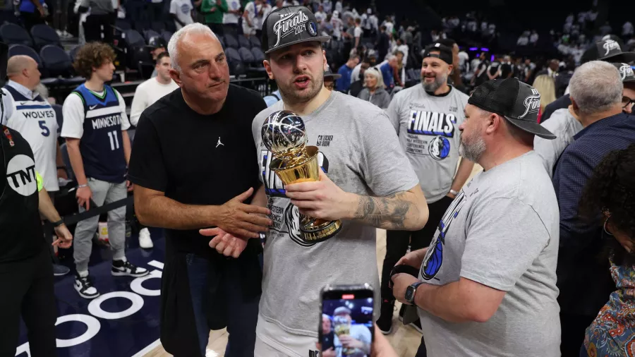 Inolvidable festejo de los Mavericks, campeones del Oeste