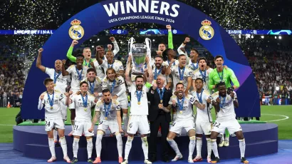 Nacho, capitán del Real Madrid, levantó la ansiada Champions 15
