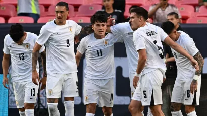 Uruguay está venciendo 3-0 a México al medio tiempo de este partido 'amistoso'.