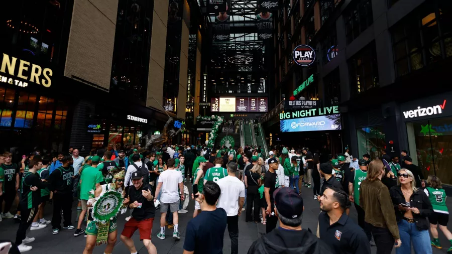 Los fans de los Celtics ya están en modo fiesta