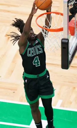 La contundencia de los Celtics los tiene cerca del campeonato