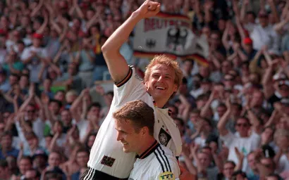 Edición: Inglaterra 1996. Alemania campeón por 2-1 con gol de oro ante República Checa.