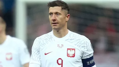 9.	Robert Lewandowski, delantero de Polonia, 35 años