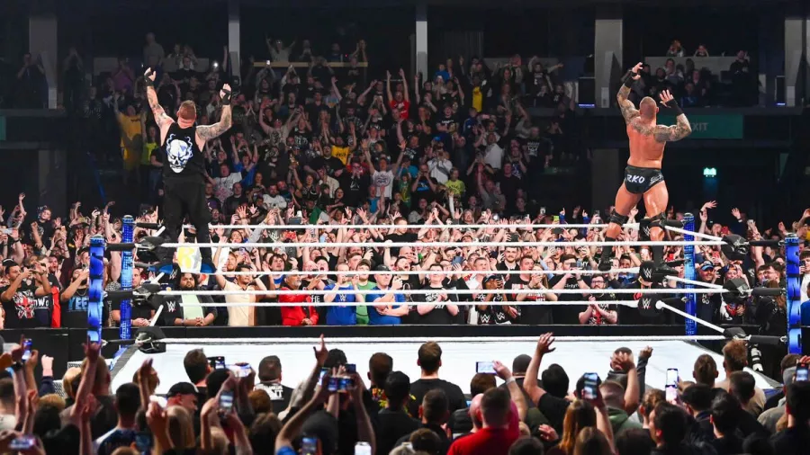 Randy Orton y Kevin Owens se unieron contra 'The Bloodline'