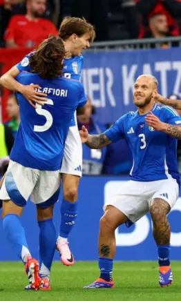 Italia cumplió ante Albania y comenzó la defensa del título en la Eurocopa