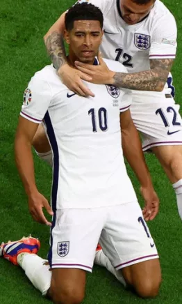 Jude Bellingham es el mejor jugador en el estreno de Inglaterra en la Eurocopa