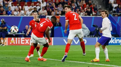 Segundo autogol en esta Eurocopa