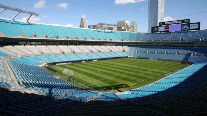 Bank of America Stadium, Charlotte, North Carolina: 74,867 spectators